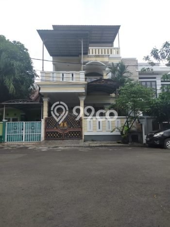Sewa Rumah Murah di Harapan Indah Bekasi dengan 5 Kamar Tidur Sewa Rumah Murah di Harapan Indah Bekasi dengan 5 Kamar Tidur