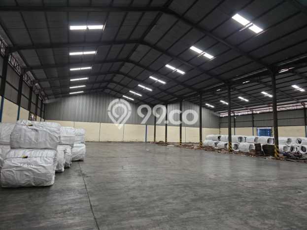 Gudang untuk disewa di Cakung punya LT 3500m2 & LB 2880m2 harga sewa kompetitif Gudang untuk disewa di Cakung punya LT 3500m2 & LB 2880m2 harga sewa kompetitif