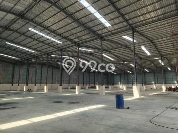 Disewakan Gudang komersial di Sepatan luas bangunan 7200m2 Disewakan Gudang komersial di Sepatan luas bangunan 7200m2