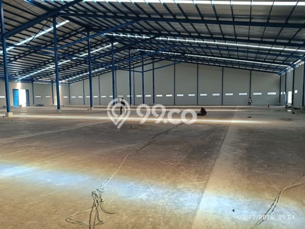 Disewakan Gudang di Kawasan Ramai Jatake Luas 7260m2 Disewakan Gudang di Kawasan Ramai Jatake Luas 7260m2