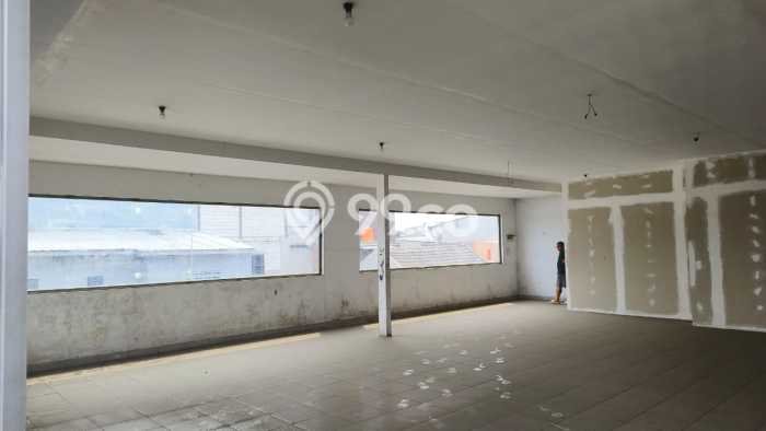 Unit Ruko Dijual di Periuk Tangerang 400m2 Unit Ruko Dijual di Periuk Tangerang 400m2