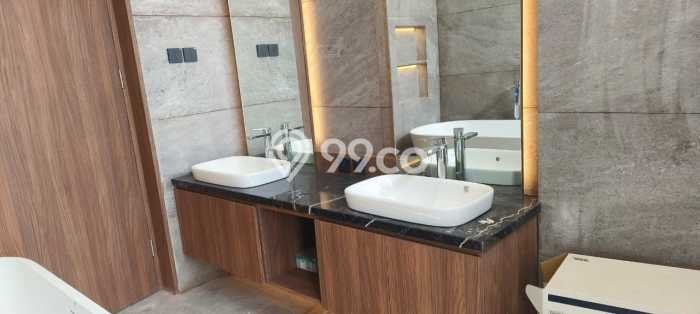 Dijual Rumah Luas Megah Dengan View Cantik di Metland Puri, Jakarta Barat Dijual Rumah Luas Megah Dengan View Cantik di Metland Puri, Jakarta Barat