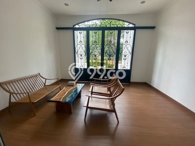 Jual Rumah Mewah Megah Dengan View Cantik di Alam Sutera, Tangerang Jual Rumah Mewah Megah Dengan View Cantik di Alam Sutera, Tangerang