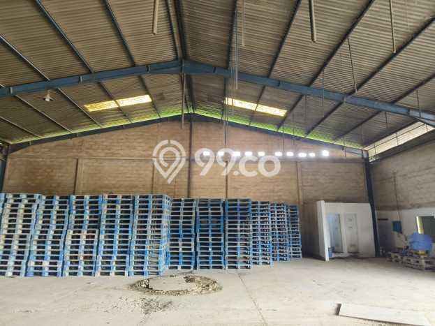 Unit Gudang Disewakan di Daan Mogot di Area Ramai & Strategis Unit Gudang Disewakan di Daan Mogot di Area Ramai & Strategis