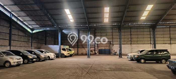 Gudang bagus disewakan di Karawaci Tangerang dengan LB 4820m2 harga sewa terbaik Gudang bagus disewakan di Karawaci Tangerang dengan LB 4820m2 harga sewa terbaik