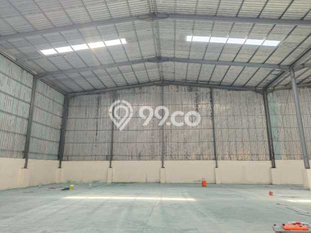 Disewakan Gudang komersial di Sepatan luas bangunan 7200m2 Disewakan Gudang komersial di Sepatan luas bangunan 7200m2