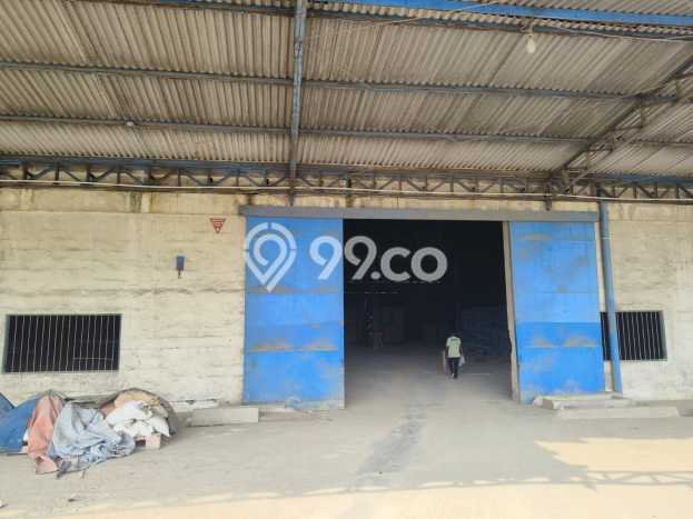 Unit Gudang Disewakan di Daan Mogot di Area Ramai & Strategis Unit Gudang Disewakan di Daan Mogot di Area Ramai & Strategis