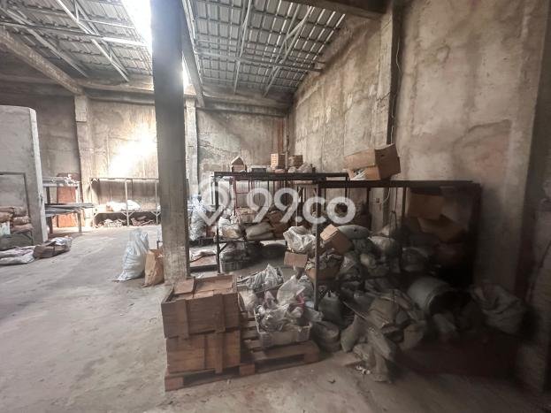 Unit Gudang Dijual di Jakarta Barat LT 930m2 & LB 800m2 Unit Gudang Dijual di Jakarta Barat LT 930m2 & LB 800m2