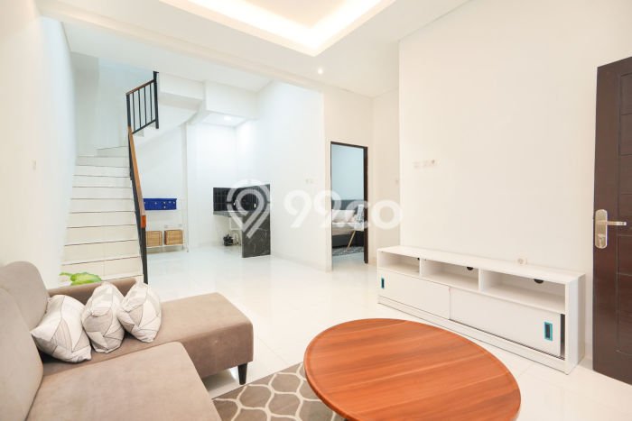 Rumah Luas Asri 3 KT Siap Pakai di Gading Serpong Tangerang Rumah Luas Asri 3 KT Siap Pakai di Gading Serpong Tangerang