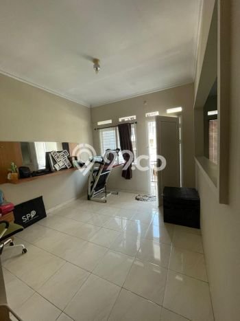 Rumah Strategis Modern Lb 120m2 di Jagakarsa, Jakarta Selatan Rumah Strategis Modern Lb 120m2 di Jagakarsa, Jakarta Selatan