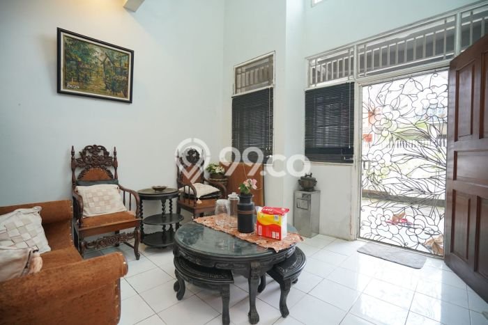 Rumah Minimalis 2 KT LT 105m2 di Graha Raya Rumah Minimalis 2 KT LT 105m2 di Graha Raya