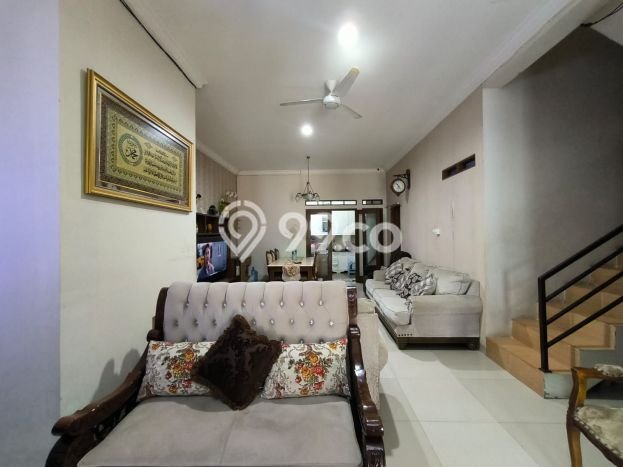 Dijual Rumah Premium dengan Fasilitas Sekitar Lengkap di Jagakarsa, Jakarta Selatan Dijual Rumah Premium dengan Fasilitas Sekitar Lengkap di Jagakarsa, Jakarta Selatan
