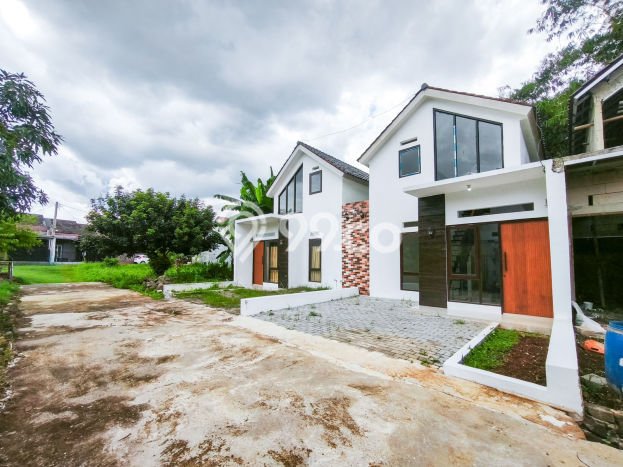 Rumah Modern Cantik 2 KT Bisa Langsung Pindah di Cibinong Rumah Modern Cantik 2 KT Bisa Langsung Pindah di Cibinong