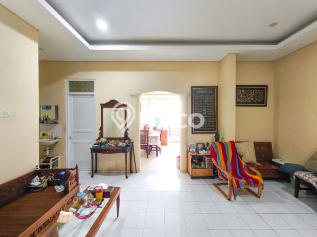 Jual Rumah Strategis Bagus Punya 4 KT di Pamulang Tangerang Selatan SHM Jual Rumah Strategis Bagus Punya 4 KT di Pamulang Tangerang Selatan SHM