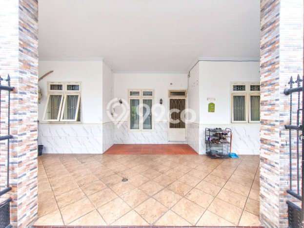 Dijual Rumah 2 Kamar Lokasi Ideal Bagus dan Strategis di Cipondoh Dijual Rumah 2 Kamar Lokasi Ideal Bagus dan Strategis di Cipondoh