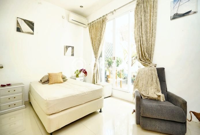 Dijual Cepat Rumah Favorit Siap Huni LB 92m2 di Ciputat Timur, Tangerang Selatan Dijual Cepat Rumah Favorit Siap Huni LB 92m2 di Ciputat Timur, Tangerang Selatan