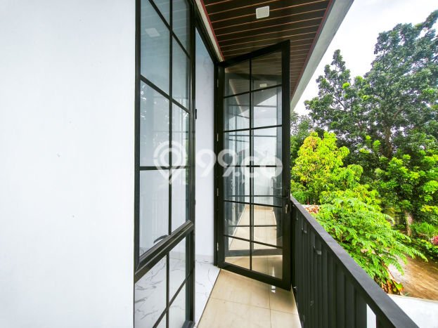 Rumah Luas Asri 3 KT Siap Pakai di Sentul City Bogor Rumah Luas Asri 3 KT Siap Pakai di Sentul City Bogor