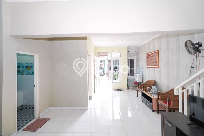 Rumah Modern 2 KT di Kota Wisata Bogor Rumah Modern 2 KT di Kota Wisata Bogor