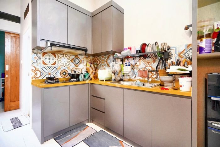 Hunian Nyaman 3 KT di BSD, Tangerang - LT 100m² Hunian Nyaman 3 KT di BSD, Tangerang - LT 100m²