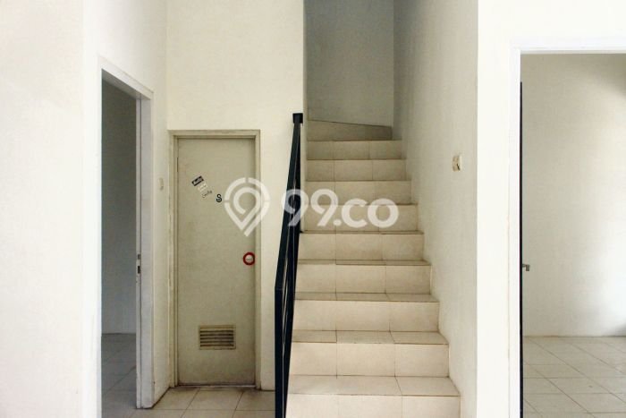 Jual Rumah Strategis Bagus Punya 3 KT di Beji Depok SHM Jual Rumah Strategis Bagus Punya 3 KT di Beji Depok SHM