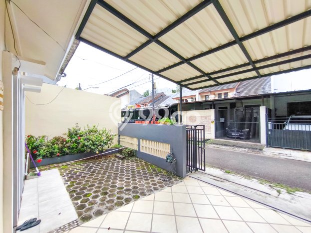 Rumah Modern 5 KT di BSD City Tangerang Rumah Modern 5 KT di BSD City Tangerang