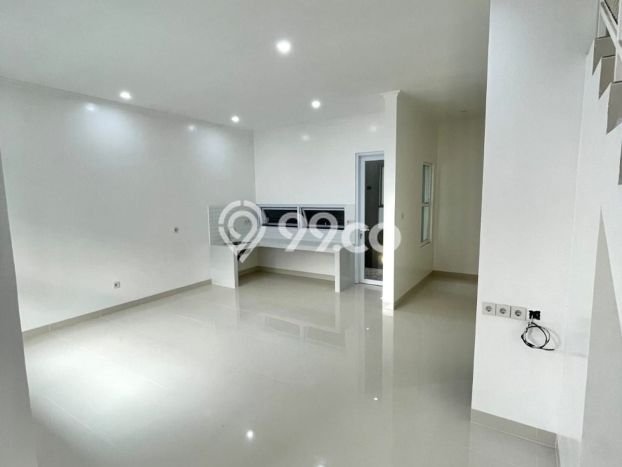 DIJUAL CEPAT! Rumah BSD, Tangerang, Luas 70m² LB 94m² DIJUAL CEPAT! Rumah BSD, Tangerang, Luas 70m² LB 94m²