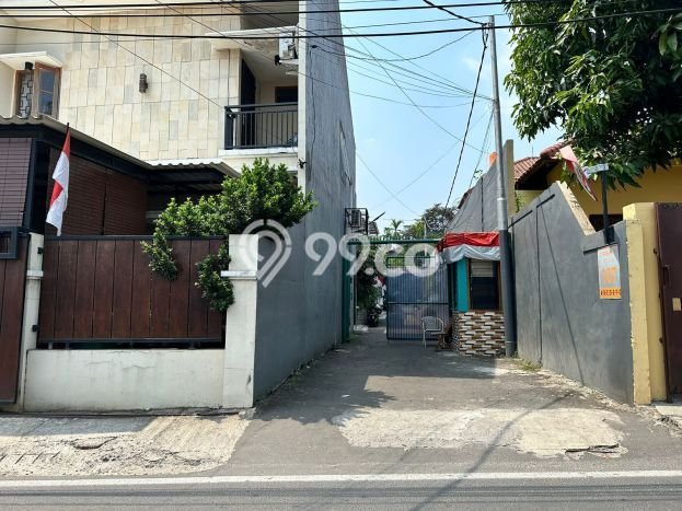 For Sale Rumah 4 Kamar Lokasi Ideal Bagus dan Strategis di Beji For Sale Rumah 4 Kamar Lokasi Ideal Bagus dan Strategis di Beji