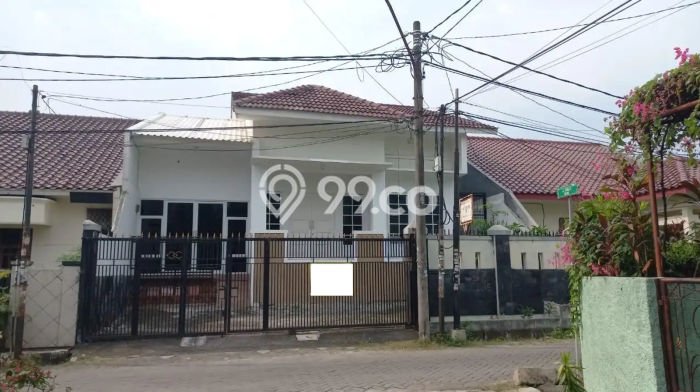 Rumah Mewah LB 200m2 Siap Huni Desain Elegan di Puri Indah, Jakarta Barat Rumah Mewah LB 200m2 Siap Huni Desain Elegan di Puri Indah, Jakarta Barat
