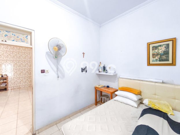 Dijual Rumah 2 Kamar Lokasi Ideal Bagus dan Strategis di Cipondoh Dijual Rumah 2 Kamar Lokasi Ideal Bagus dan Strategis di Cipondoh