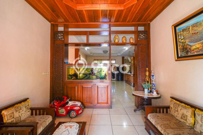 Rumah Terawat di Sentul, Bogor, LT 499m2m² LB 201m2m² DIJUAL CEPAT! Rumah Terawat di Sentul, Bogor, LT 499m2m² LB 201m2m² DIJUAL CEPAT!