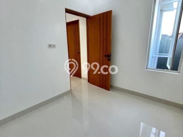 DIJUAL CEPAT! Rumah BSD, Tangerang, Luas 70m² LB 94m² DIJUAL CEPAT! Rumah BSD, Tangerang, Luas 70m² LB 94m²