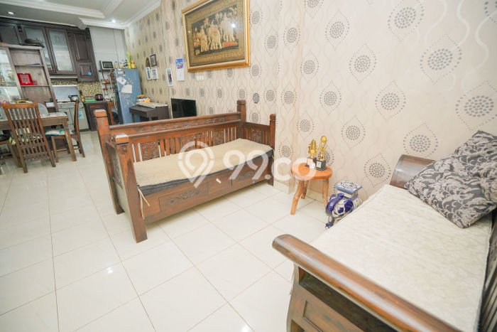 Jual Rumah Strategis Bagus Punya 3 KT di Cinere Depok SHM Jual Rumah Strategis Bagus Punya 3 KT di Cinere Depok SHM