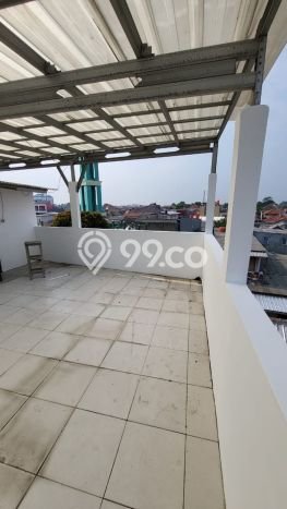 For Sale Rumah 5 Kamar Lokasi Ideal Bagus dan Strategis di Ciracas For Sale Rumah 5 Kamar Lokasi Ideal Bagus dan Strategis di Ciracas