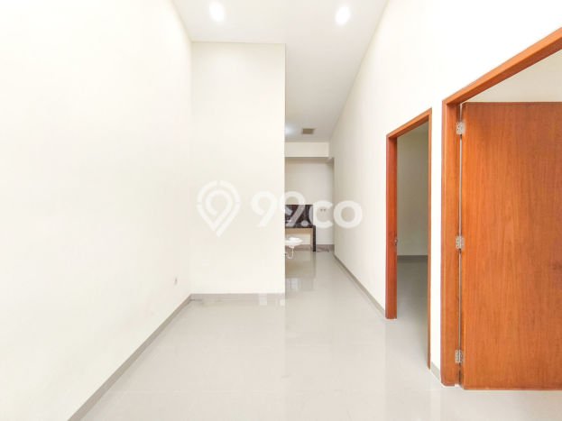 Rumah Strategis Modern Lb 60m2 di Serpong, Tangerang Selatan Rumah Strategis Modern Lb 60m2 di Serpong, Tangerang Selatan