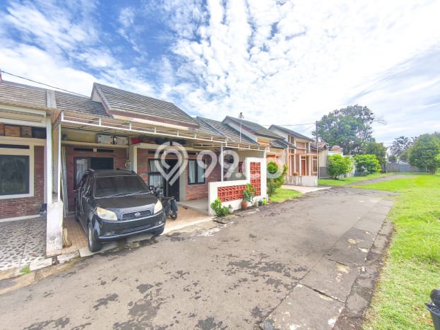 Dijual Rumah Strategis Bagus Punya 2 KT di Ciputat Tangerang Selatan SHM Dijual Rumah Strategis Bagus Punya 2 KT di Ciputat Tangerang Selatan SHM