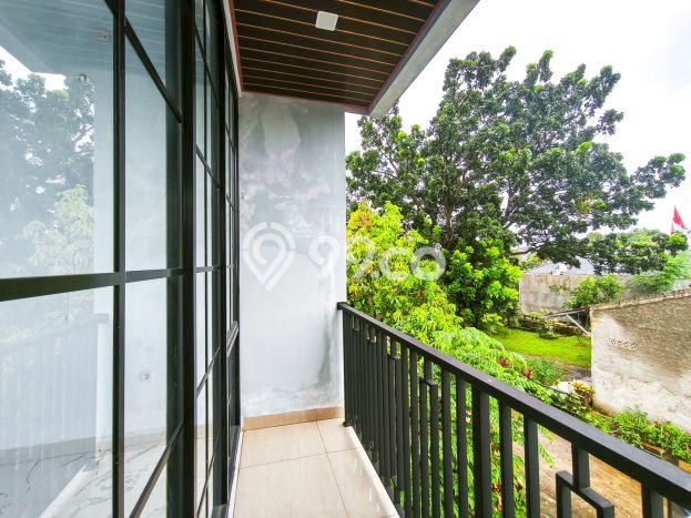 Rumah Luas Asri 3 KT Siap Pakai di Sentul City Bogor Rumah Luas Asri 3 KT Siap Pakai di Sentul City Bogor