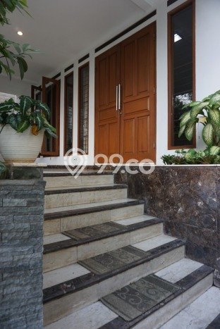 Rumah Elit Modern Tanpa Renovasi di Cipete Jakarta Selatan Rumah Elit Modern Tanpa Renovasi di Cipete Jakarta Selatan