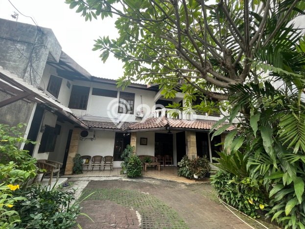 Siap Huni Rumah Mewah 6 Kamar di Pancoran Dekat ke Mana Pun Siap Huni Rumah Mewah 6 Kamar di Pancoran Dekat ke Mana Pun
