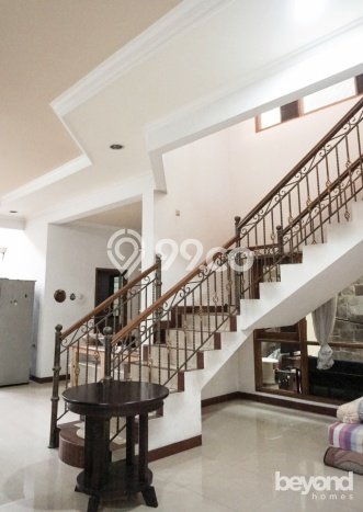 Rumah Elit Modern Siap Huni di Pondok Kelapa Jakarta Timur Rumah Elit Modern Siap Huni di Pondok Kelapa Jakarta Timur