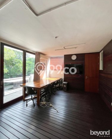 Rumah Luxury Modern Tanpa Renovasi di Kemang Jakarta Selatan Rumah Luxury Modern Tanpa Renovasi di Kemang Jakarta Selatan