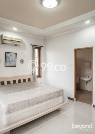 Rumah Elit Modern Siap Huni di Pondok Kelapa Jakarta Timur Rumah Elit Modern Siap Huni di Pondok Kelapa Jakarta Timur