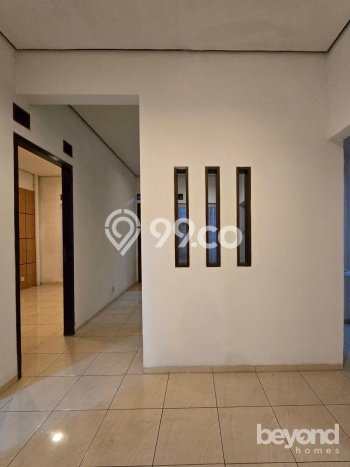 For Sale Hunian Elegan Klasik di Jakarta Selatan For Sale Hunian Elegan Klasik di Jakarta Selatan