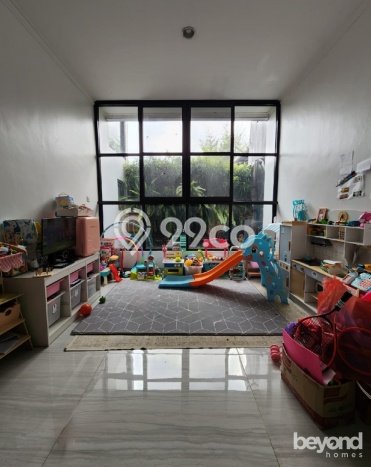 Rumah Luxury Modern Tanpa Renovasi di Kemang Jakarta Selatan Rumah Luxury Modern Tanpa Renovasi di Kemang Jakarta Selatan
