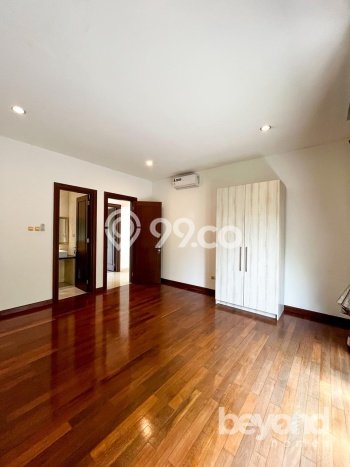 Rumah Luxury Modern Siap Huni di Pejaten Jakarta Selatan Rumah Luxury Modern Siap Huni di Pejaten Jakarta Selatan