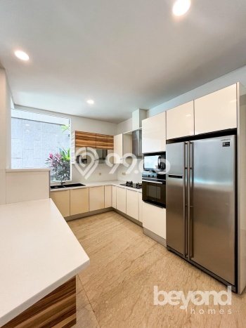 Rumah Luxury Modern Siap Huni di Pejaten Jakarta Selatan Rumah Luxury Modern Siap Huni di Pejaten Jakarta Selatan