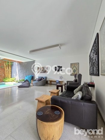 Rumah Elit LB 310m2 Siap Huni Desain Elegan di Lebak Bulus, Jakarta Selatan Rumah Elit LB 310m2 Siap Huni Desain Elegan di Lebak Bulus, Jakarta Selatan