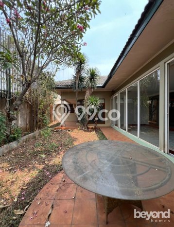 Rumah Elit LB 400m2 Siap Pakai Desain Elegan di Cipete, Jakarta Selatan Rumah Elit LB 400m2 Siap Pakai Desain Elegan di Cipete, Jakarta Selatan