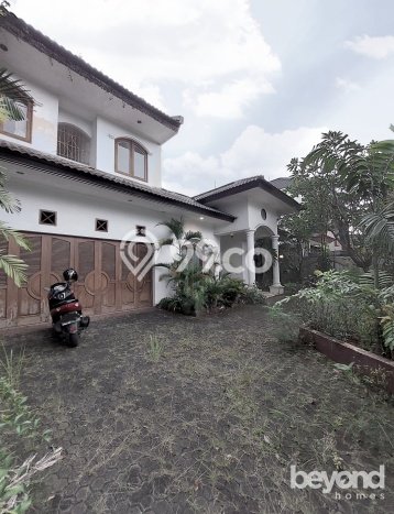 Dijual Rumah Luas Megah Dengan View Eksklusif di Kemang, Jakarta Selatan Dijual Rumah Luas Megah Dengan View Eksklusif di Kemang, Jakarta Selatan