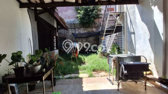 Rumah Mewah LB 250m2 Siap Huni Desain Elegan di Tegallega, Bogor Rumah Mewah LB 250m2 Siap Huni Desain Elegan di Tegallega, Bogor