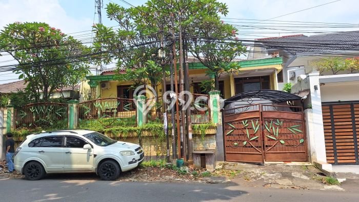 For Sale! Premium House LT 450m2 Desain Elegan di Tegallega For Sale! Premium House LT 450m2 Desain Elegan di Tegallega